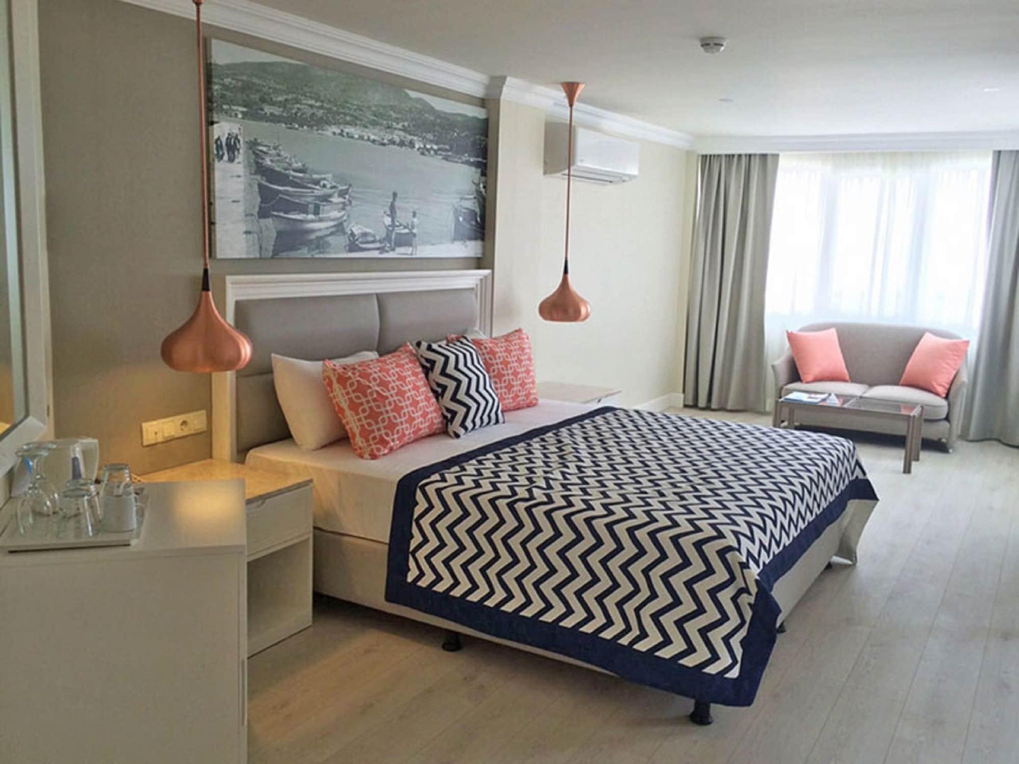 Paloma Marina Suites - Adult Only Kusadası Eksteriør billede