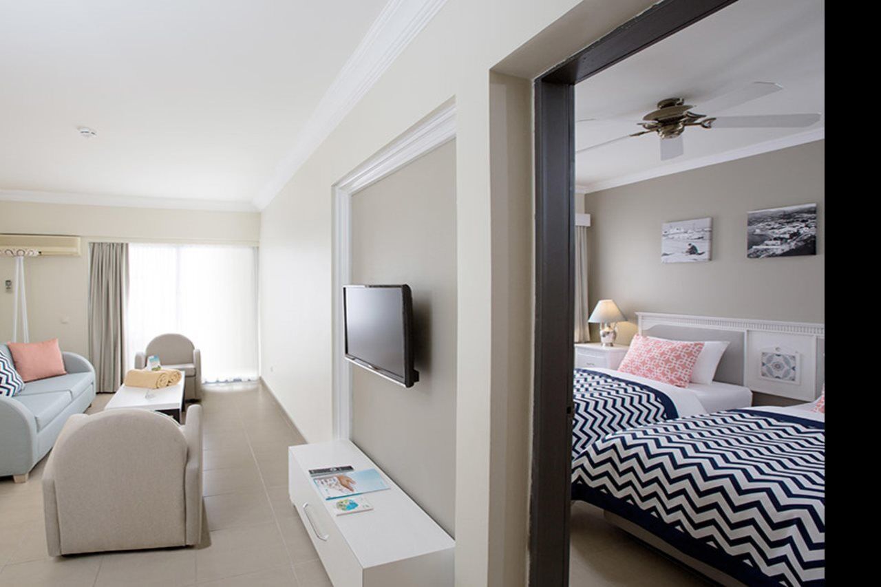 Paloma Marina Suites - Adult Only Kusadası Eksteriør billede